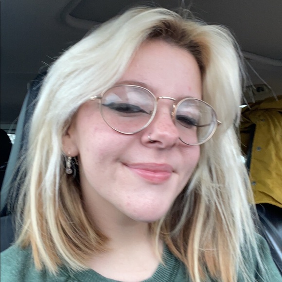 Meet your Posher, Molly - Picture 5 of 8